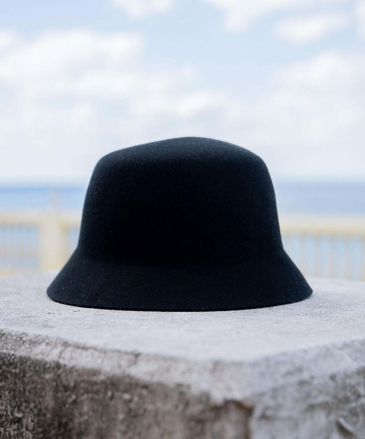 WOOL BUCKET HAT