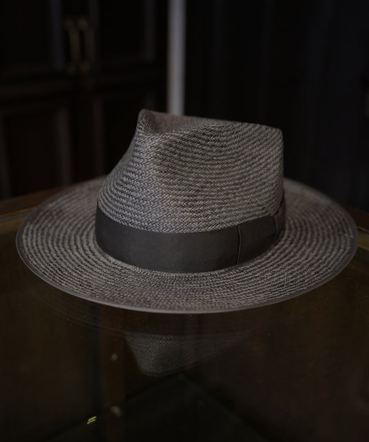 JOHN DOE / STRAW QUALITY (61cm)