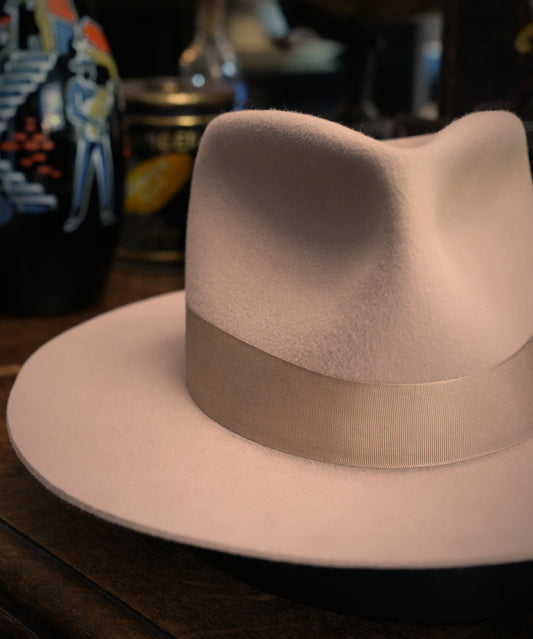 JOHN DOE DEAD STOCK / RABBIT QUALITY (59cm)