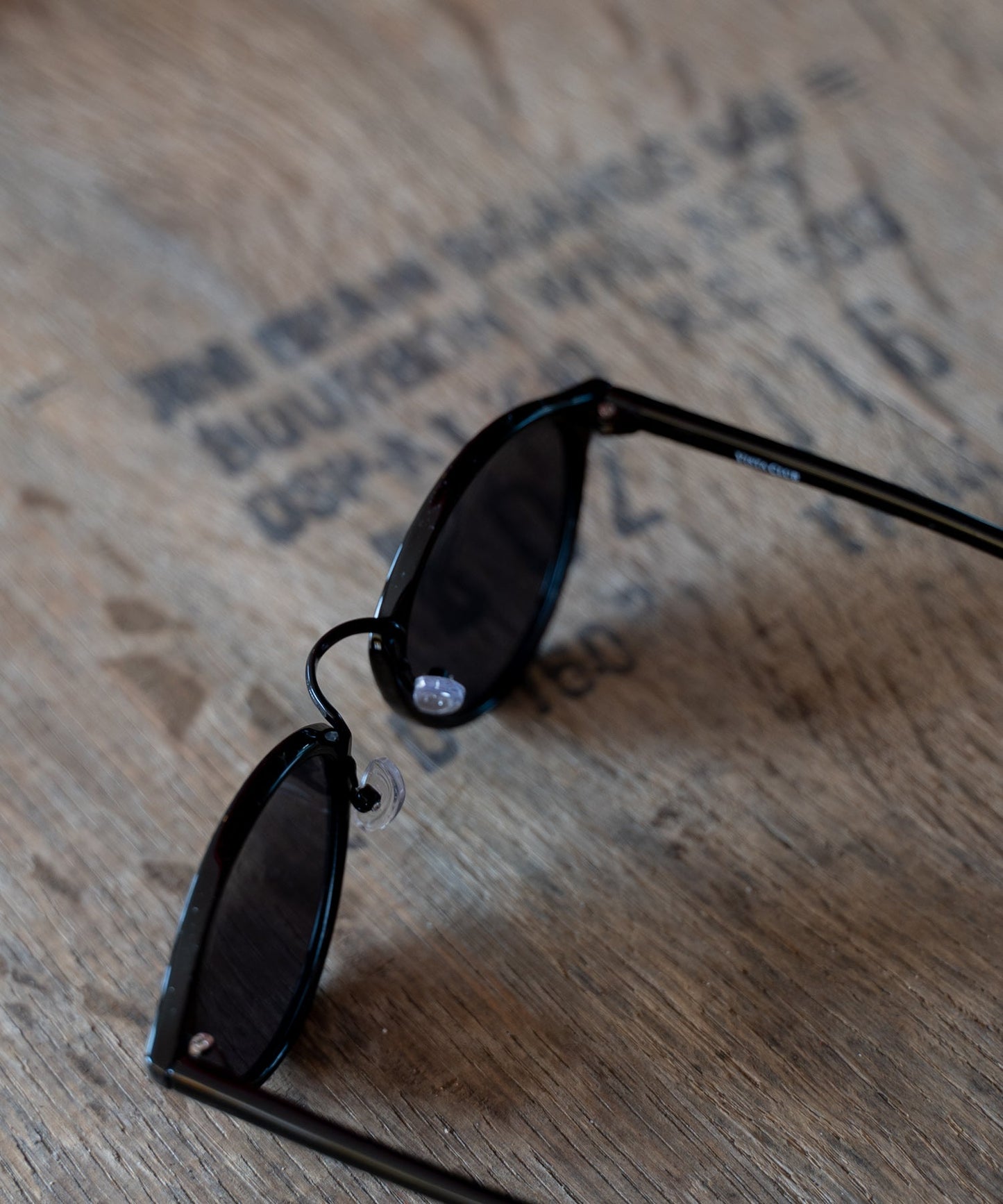 BOSLINGTON SUNGLASSES