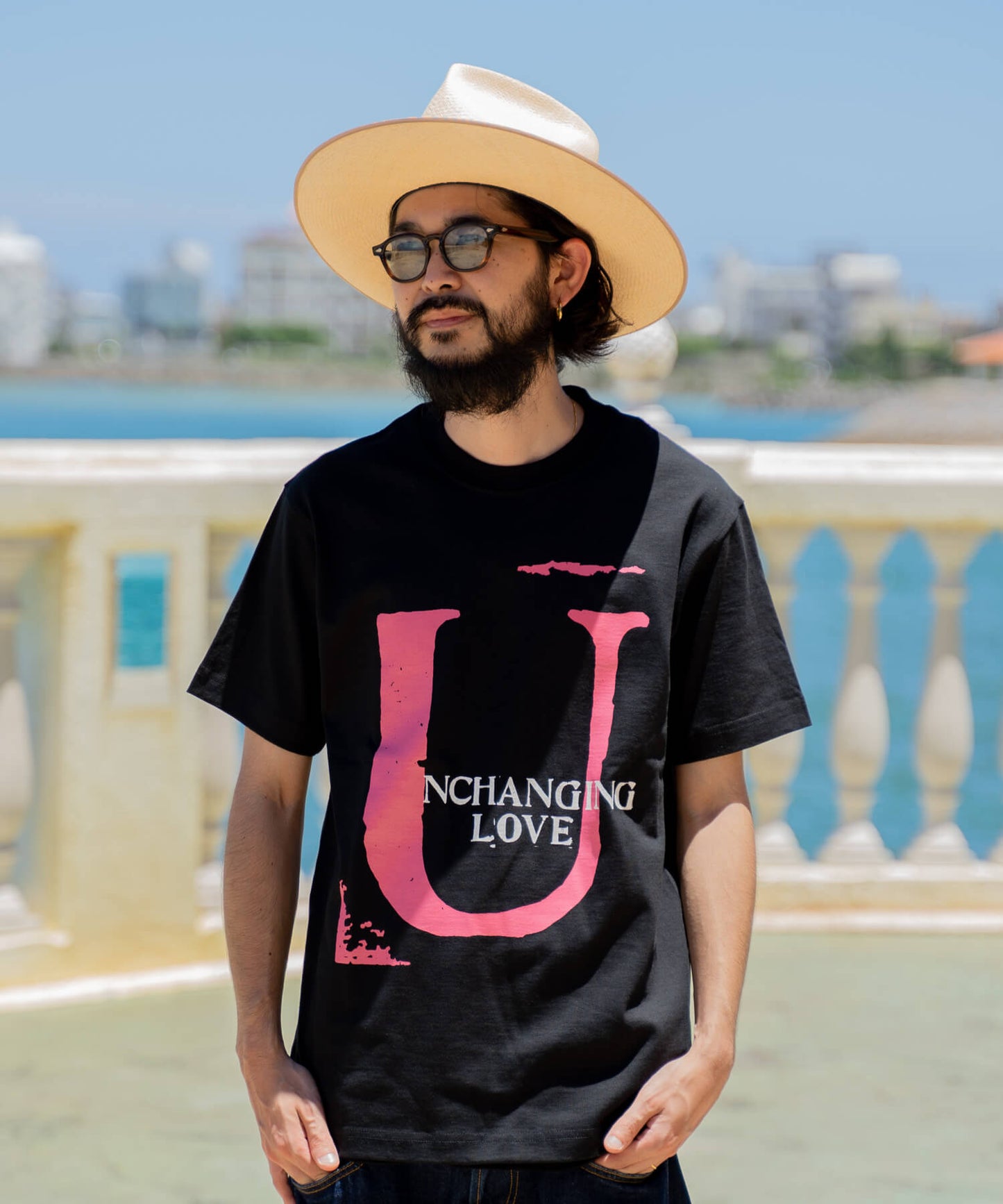 BIG U TEE SHIRT