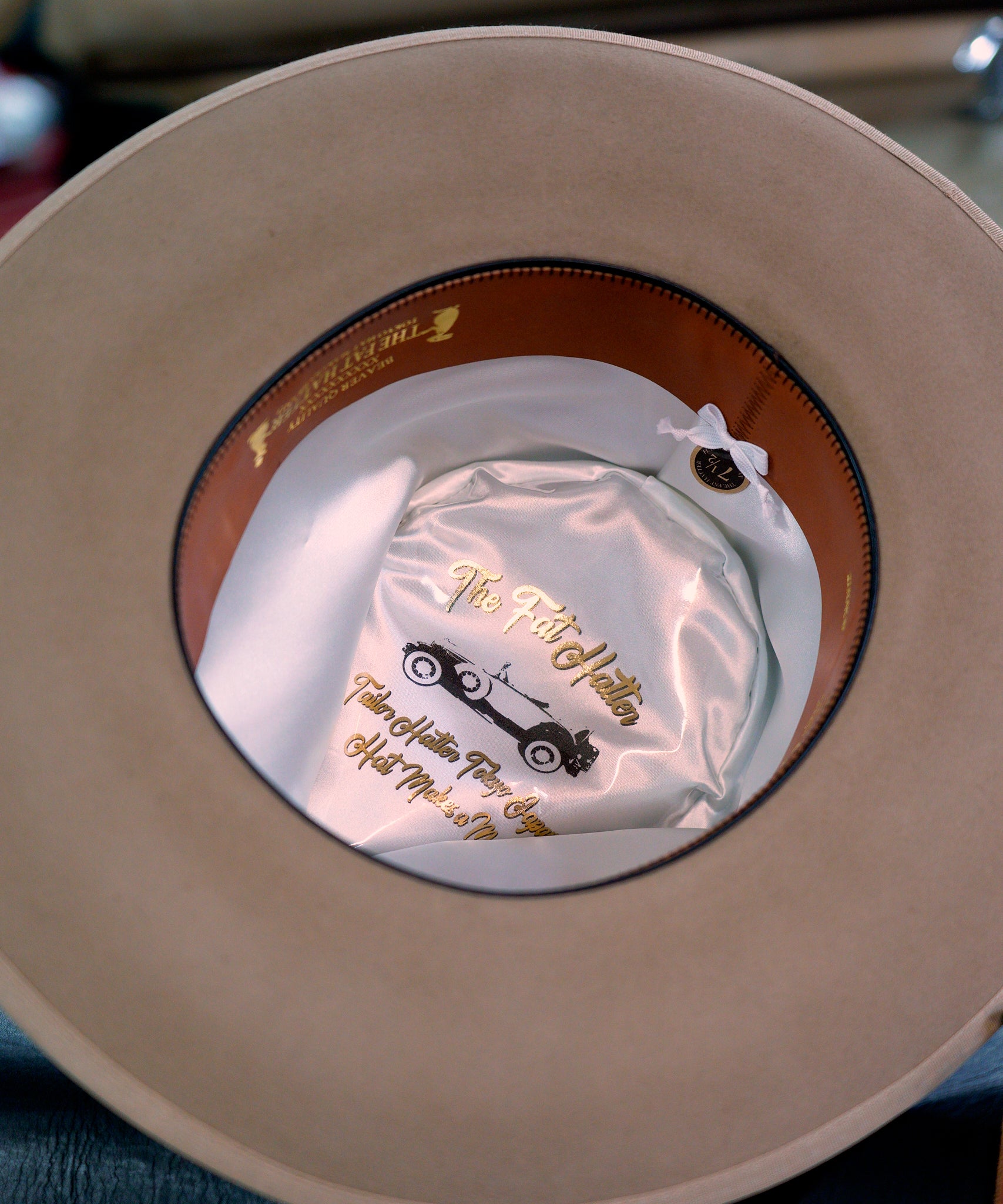 BONNIE / 125g BEAVER – THE FAT HATTER