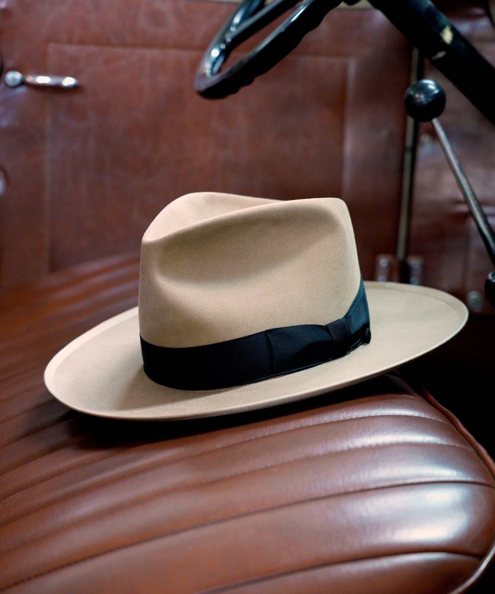 BONNIE / 125g BEAVER – THE FAT HATTER