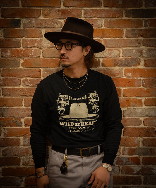 6.2oz Crew Neck L/S TEE “THE HAT” 8253005