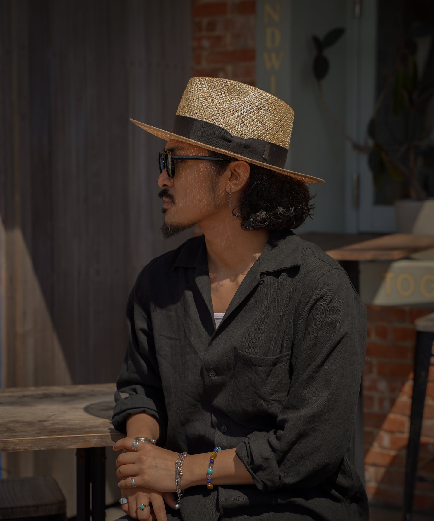 TWO DOLLAR SHISOL 6261004