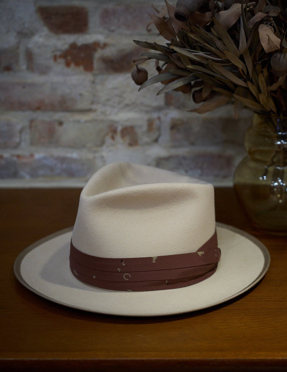 OFF BEAT CLUB HAT
