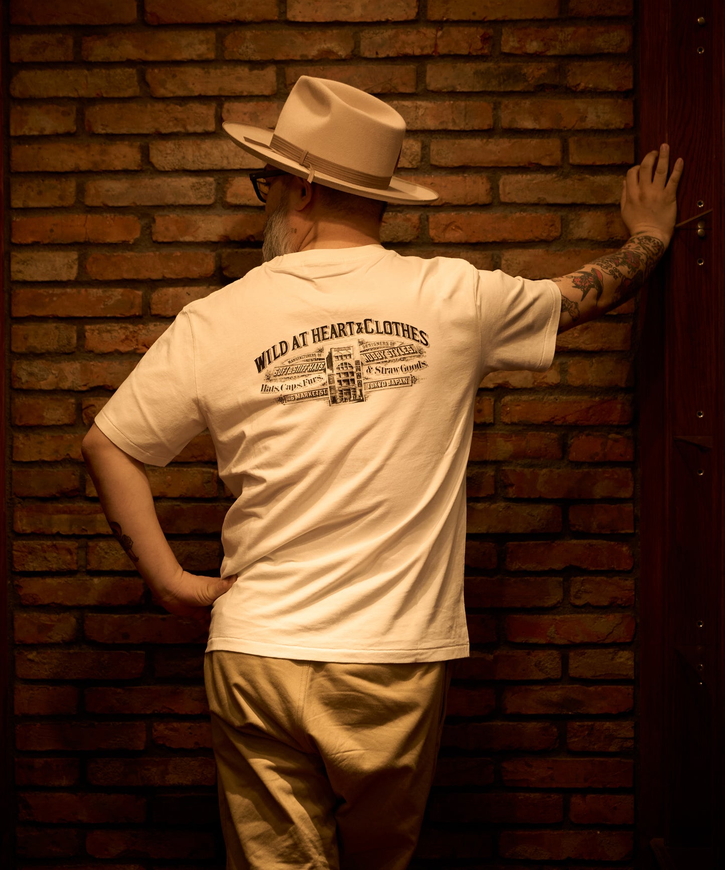 6.2oz V Neck TEE“Factory Heritage” 8251008