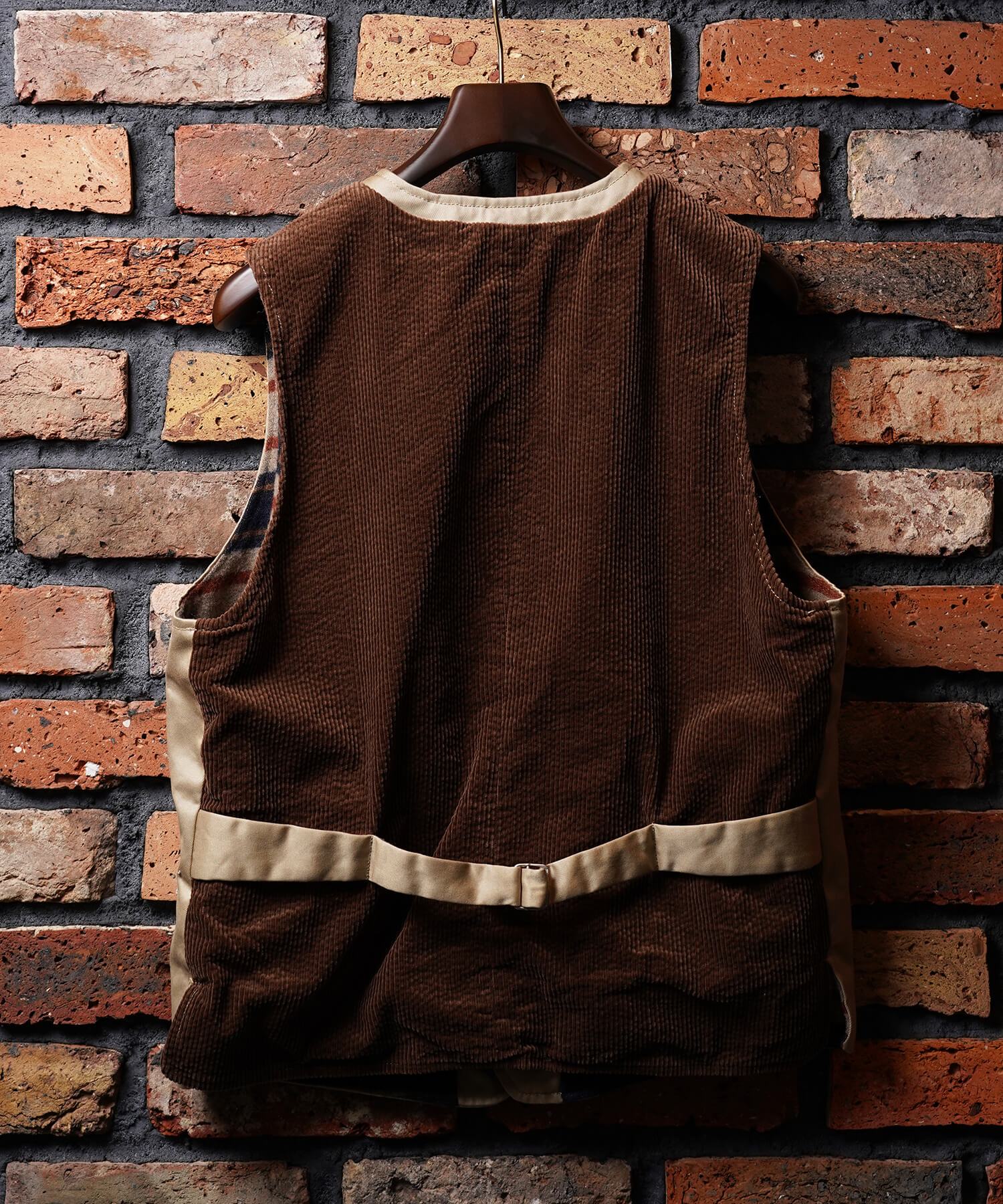 Robert Craftman Vest